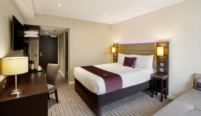 Premier Inn Epsom South