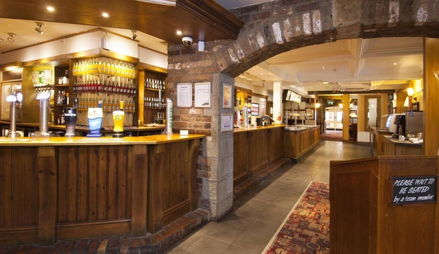 Premier Inn Leeds South - Birstall