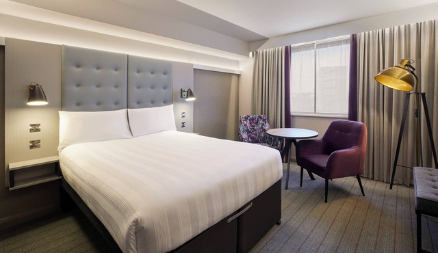 Premier Inn Manchester M56/J6 Runger Lane South