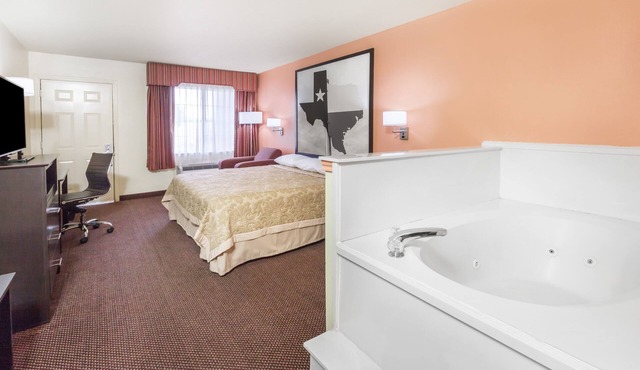 Premier Inn Palestine