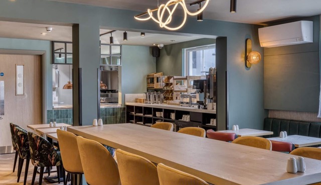 Premier Inn Sheffield/Barnsley - M1 Jct36