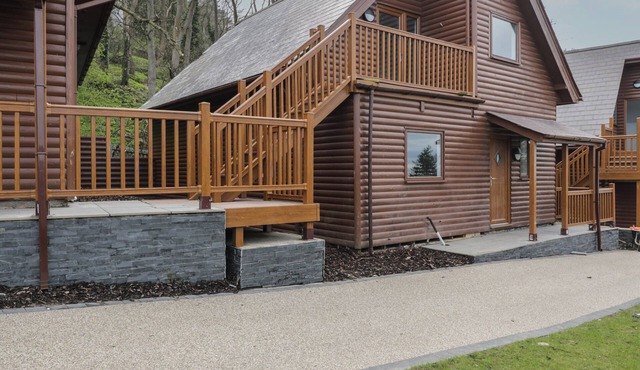 PREMIER LODGE 41, family friendly, with pool in Dyserth