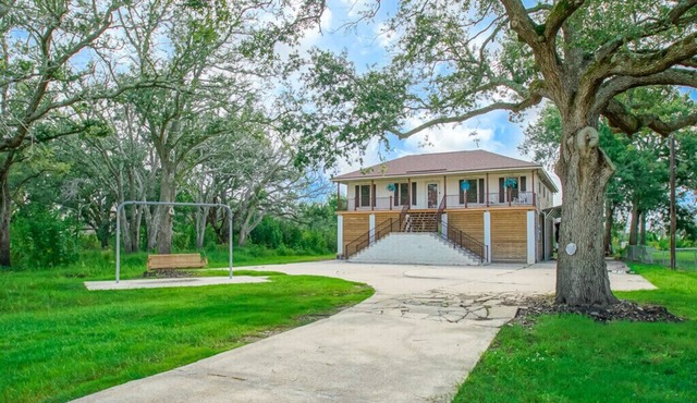 Premier Lodging for Fishing Charter Guests & Unforgettable New Orleans Vacations