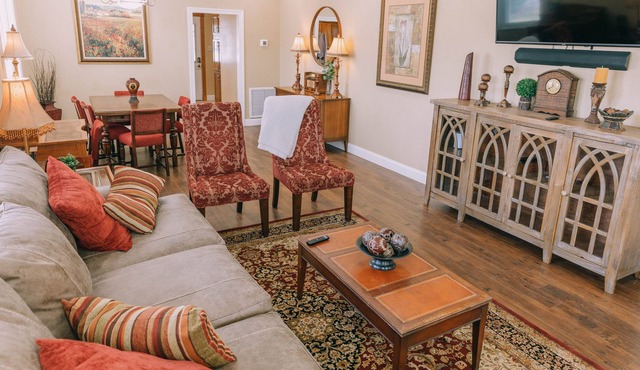 “Premier Maison”- A Charming 2 bedroom cottage