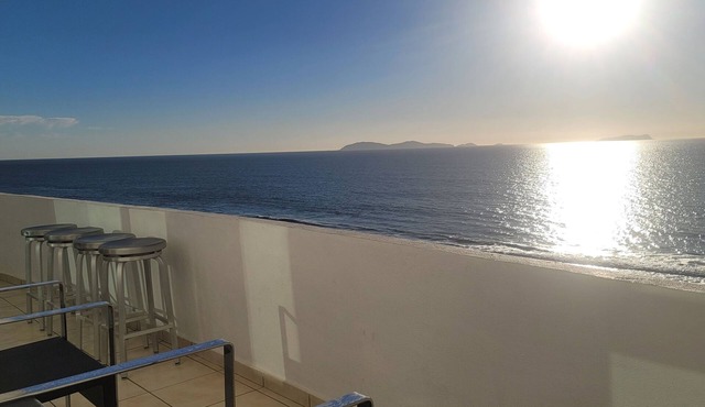 Premier Oceanfront Closest To The Water - Ocean Islands Dolphins!