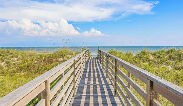 Premier Oceanfront Home w/Pool, Hot Tub, Elevator, Theater Room, Outdoor Lounge