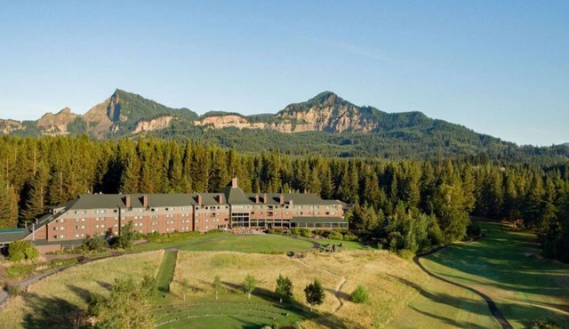 Premier Room with Luxe Comfort and River Views