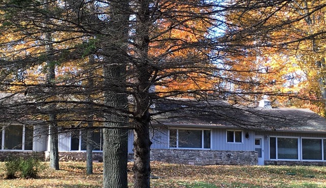 Premier Vacation Rental, Pet Friendly, Walk to Water, Restaurant, Shopping, WiFi