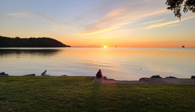 Premier Waterfront Home Downtown Sister Bay