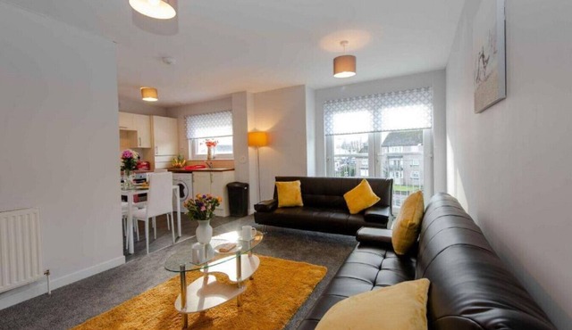 Premier - Wishaw En-Suite Apartment