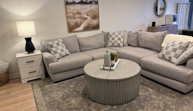 Premiere lodging near 4 Rivers Conservation-perfect acreage getaway