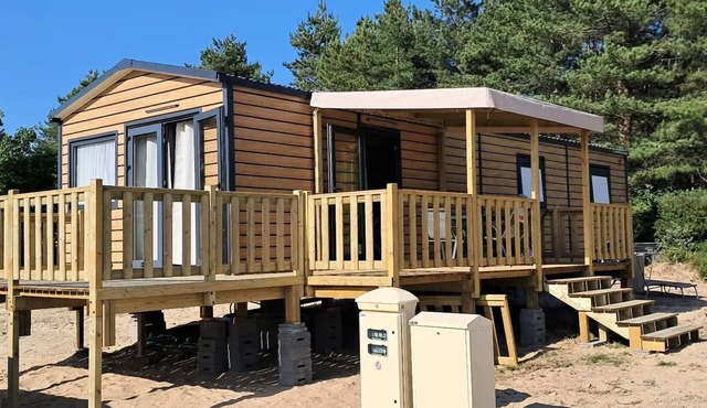 PREMIUM 2-BEDROOM (4 people)