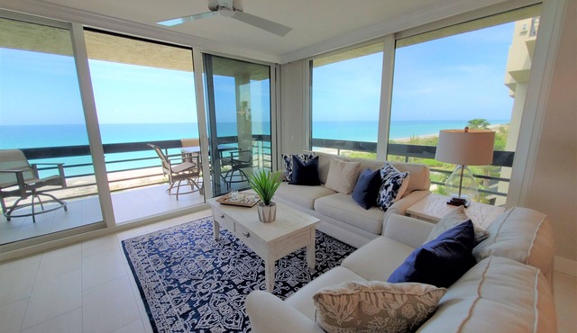 Premium 2 Bedroom Beachfront Corner Condo by FVC