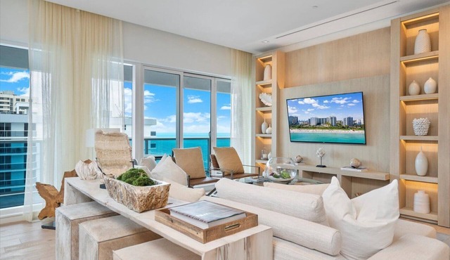 Premium 3-Bedroom Oceanview Penthouse at 1 Hotel