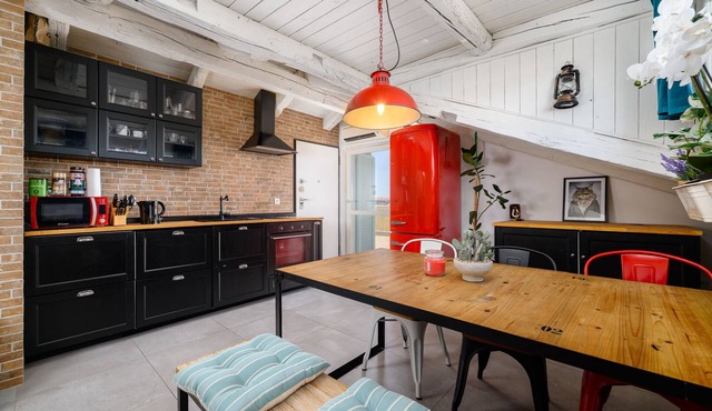 Premium Apartment Seven with Pool in Poreč
