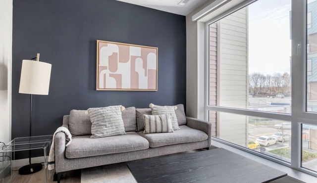 Premium Burlington Jr 1BR w/Gym & W/D, nr Dining & Shops, by Blueground