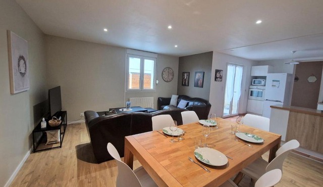 Premium comfort holiday home near the beach