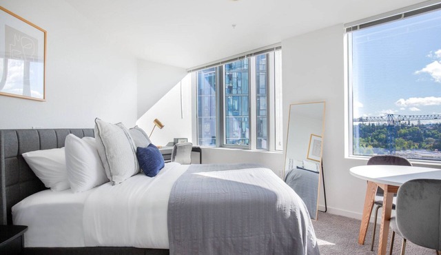 Premium Downtown Bellevue Studio w/Gym, W/D, near shops, by Blueground