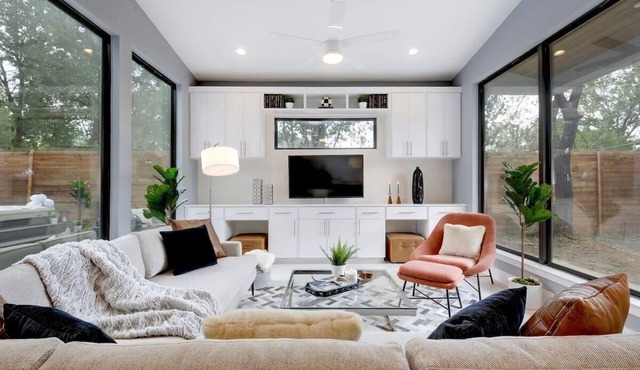 Premium East Austin Home | Hot Tub