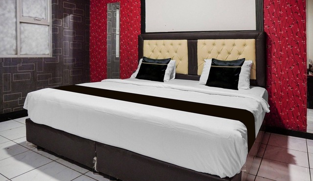Premium Indonesia Suite Double w/Free WiFi