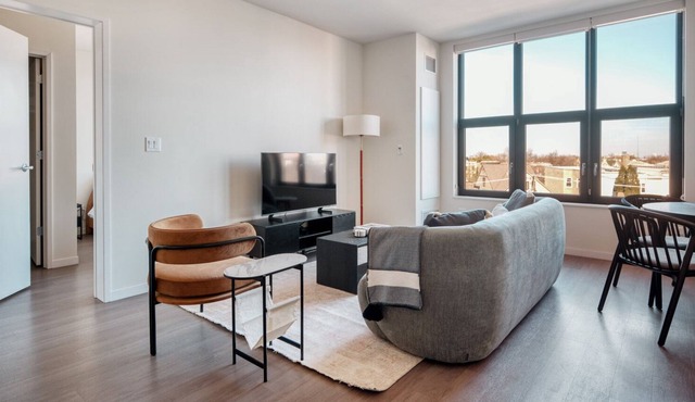 Premium Logan Square 2BR w/ Pool, Lounge & Gym nr L, by Blueground