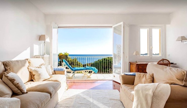 Premium Penthouse with Panoramic Sea View