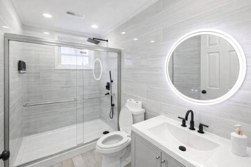 Premium Retreat Near Hospital and Falls