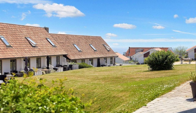 Premium sea-view apartment in Gudhjem