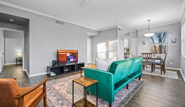 Premium Stay 2BR 2BA Apartment with Modern Comforts