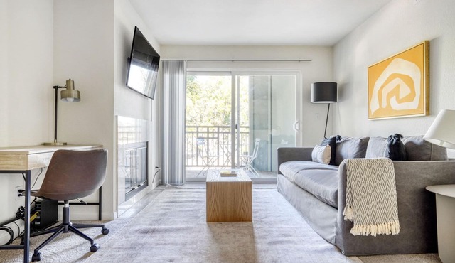 Premium Sunnyvale 1BR w/Pool, W/D & Gym, walk to Google, by Blueground