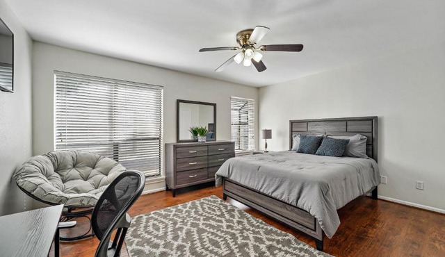 *Premium Townhome & Great Location