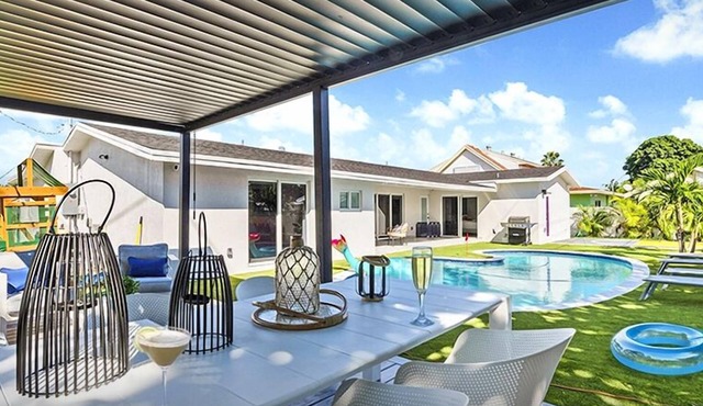 Premium Villa w/Resort Pool, Golf, BBQ & BB Court