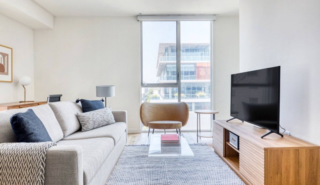 Premium West Hollywood 1BR w/BBQ, Pool, Gym, W/D near TJ, by Blueground