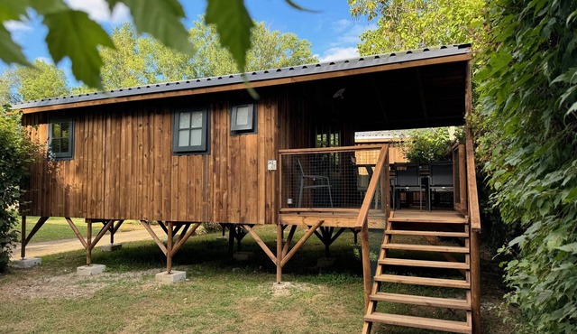 Premium Wood Cabin 5/7 persons