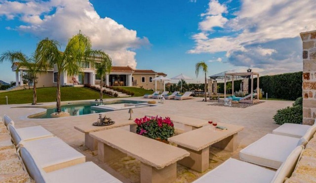 Premium Zakynthos Villa | 5 Bedrooms | Villa Nezuko | Spacious Furnished