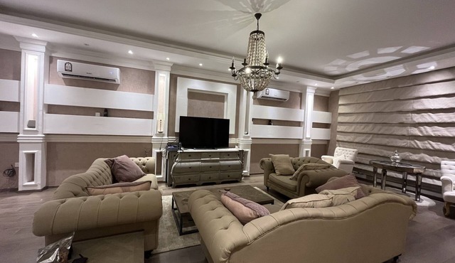 Presidential 2BR/2.5BTH Townhouse Suite on the Waterfront