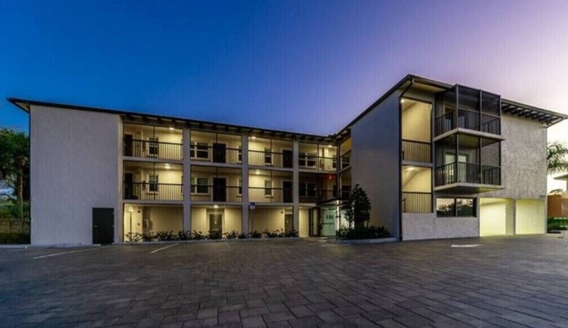 Presidential Suite, exquisite bedroom, bathroom & fully equipped kitchen