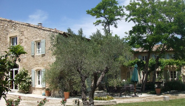 Prestige Provençal Mas with private pool in Saint Etienne du Grés 10 persons