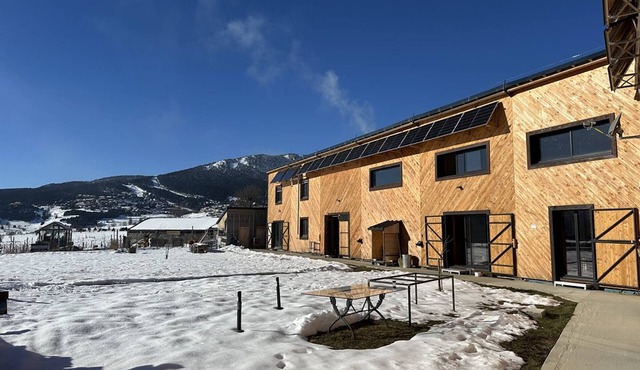 Prestige House on Forest Edge for 15, Comfort and Elegance at Les Angles