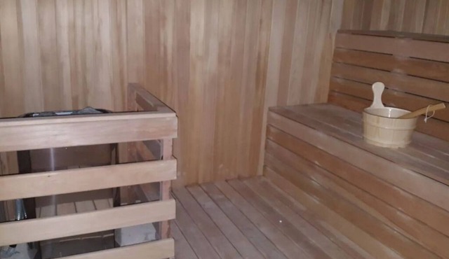 Prestige Sky 6 (A2-11) | Free WiFi