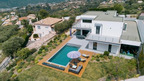 Prestigieuse Villa De Crémat Nice