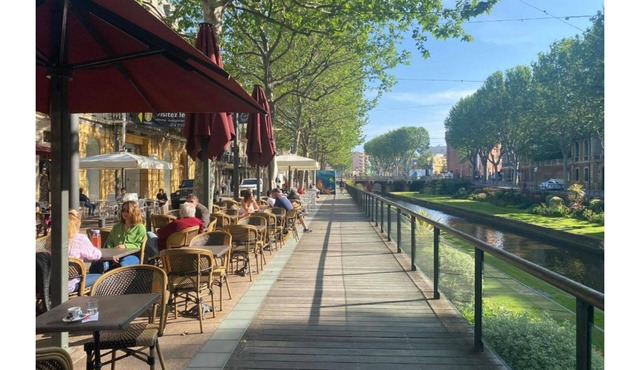 Prestigious bright central apartment with lift