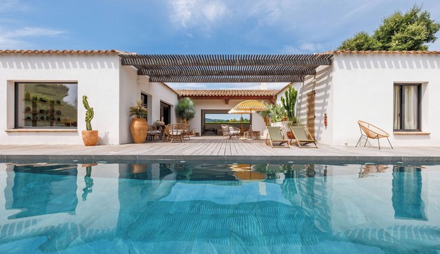 Prestigious villa in the heart of a vineyard near BORMES-LES-MIMOSAS