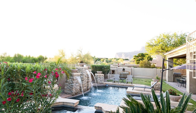 Prestigious Gold Canyon Villa with Golf Course and Superstition Mountain View’s