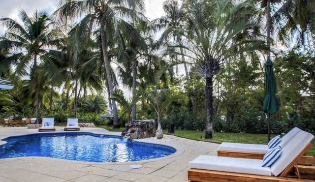 Prestigious & Tranquil Beach House Next to Cruise Port, Beaches and Las olas