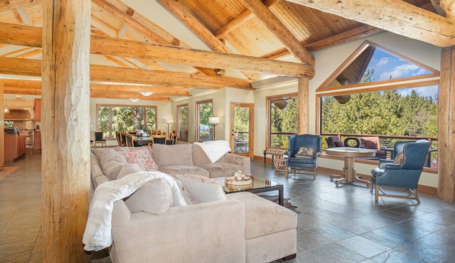 Preston Estate | Mountain-view house in Preston with heated pool & fireplaces