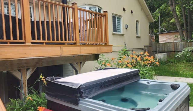 Preston Lake GTA Cottage Retreat/Hot Tub/Swim/Hike