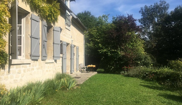 Pretty house in a pretty fortified village from the 13th century