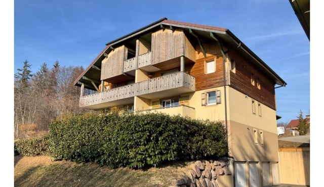 PRETTY APARTMENT in the MOUNTAIN with PARKING Spaces