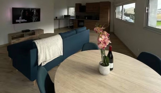 Pretty atypical town house